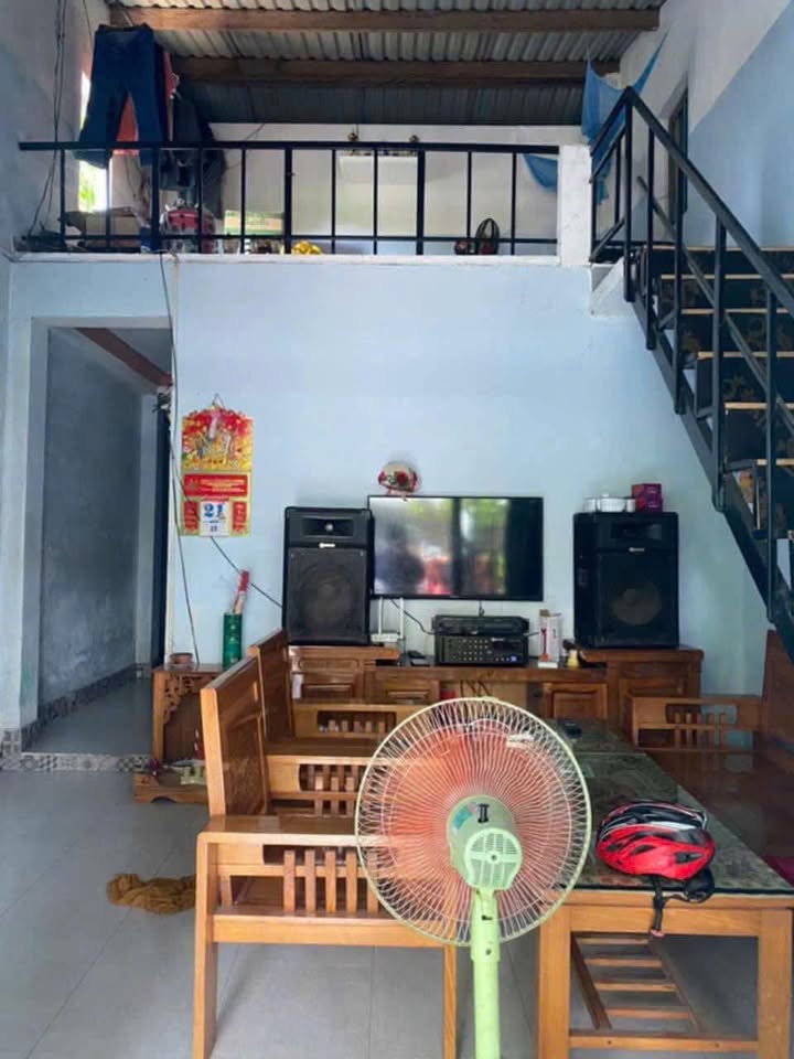 Nhà cấp 4 gác lửng Khối 8 Thanh Hà 98m² giá 2.3 tỷ - Chính chủ bán gấp!