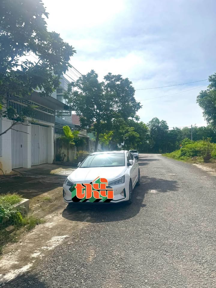 Nhà phố đường Nguyễn Văn Huyên, 112m² giá chỉ 1.4 tỷ - Chính chủ bán gấp!