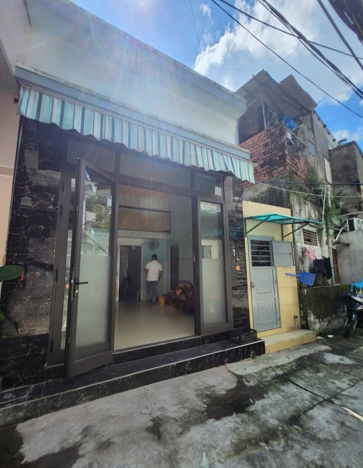 Nhà gác đúc đẹp tại Thanh Khê, Đà Nẵng - 36m² giá chỉ 2.65 tỷ - Sẵn sàng vào ở!