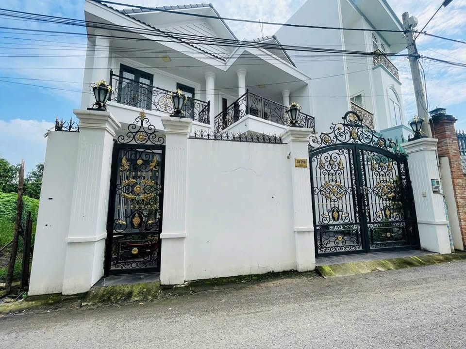 Đất nền Tăng Nhơn Phú A 298m² giá 10 tỷ - Hẻm xe hơi, vị trí đắc địa!