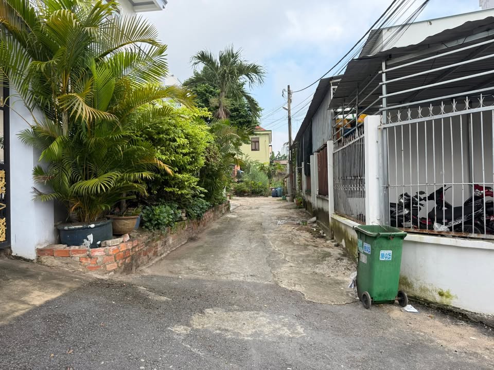 Đất nền hẻm xe hơi Man Thiện, Thủ Đức 200m² giá 8 tỷ - Vị trí đắc địa, sẵn sàng xây dựng!