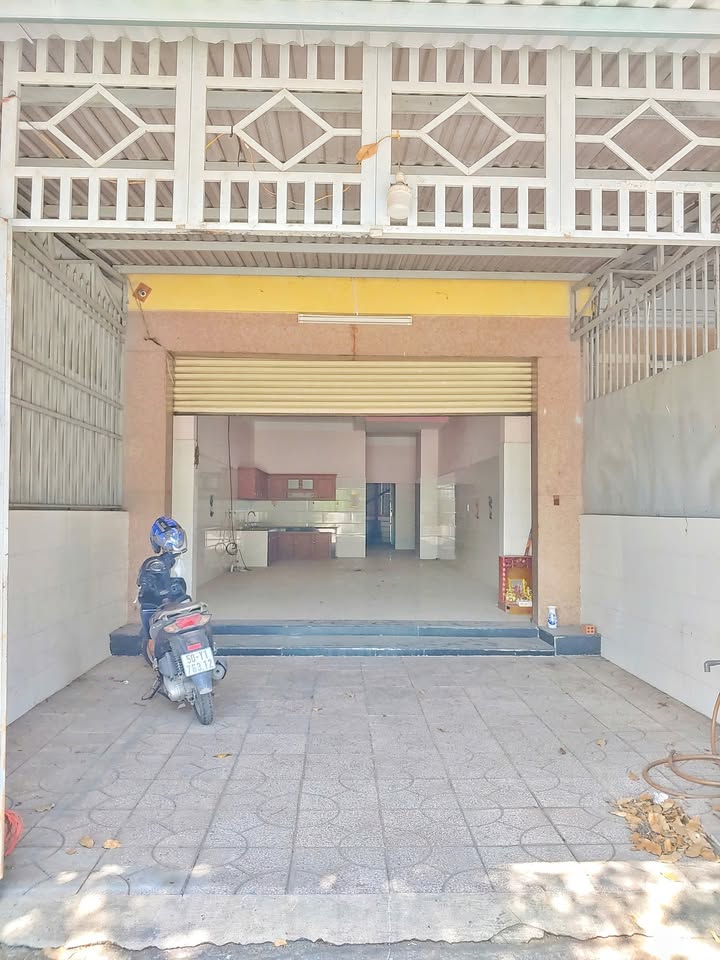 Nhà cho thuê tại Bến Cát - 4PN, 3WC, Giá 7.5 triệu/tháng - Tiện nghi đầy đủ!