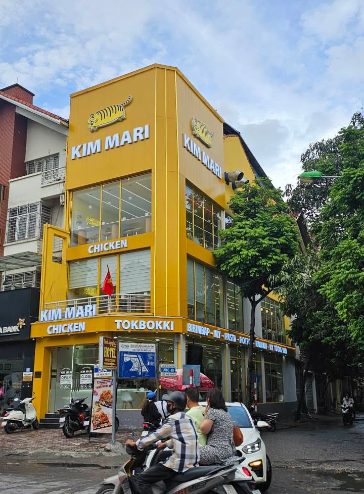 Cho thuê nhà 100m² tại Nguyễn Thị Định, Cầu Giấy - Vị trí đắc địa, phù hợp cho nhiều mô hình kinh doanh!