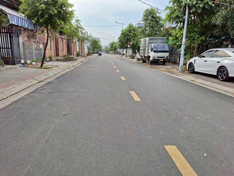 Đất thổ cư Phường Long Toàn 120m² giá 3.1 tỷ - Vị trí đắc địa gần chợ