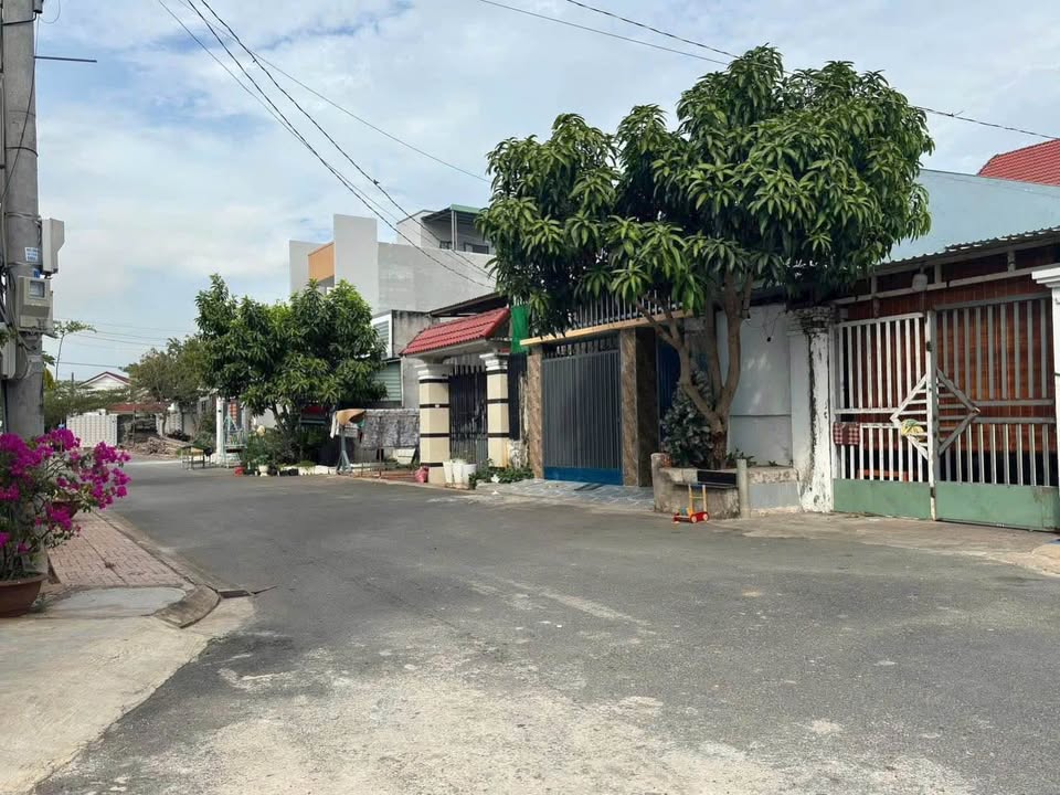 Đất nền chính chủ Thị Trấn Long Điền 100m² giá 1.5 tỷ - Cơ hội đầu tư tuyệt vời!