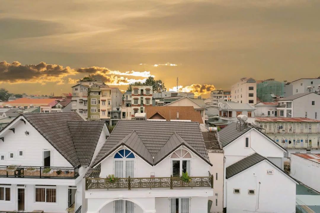 Nhà thuê Đà Lạt 2 phòng ngủ giá 9 triệu - Sân đỗ ô tô thuận tiện!