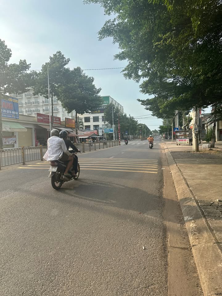 Đất nền Long Khánh 40m² giá 1.35 tỷ - Tiềm năng phát triển lớn!