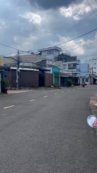 Bán gấp FrontHouse mặt tiền Nguyễn Tri Phương Long Khánh 150m² giá 5 tỷ - Kinh doanh thuận lợi!