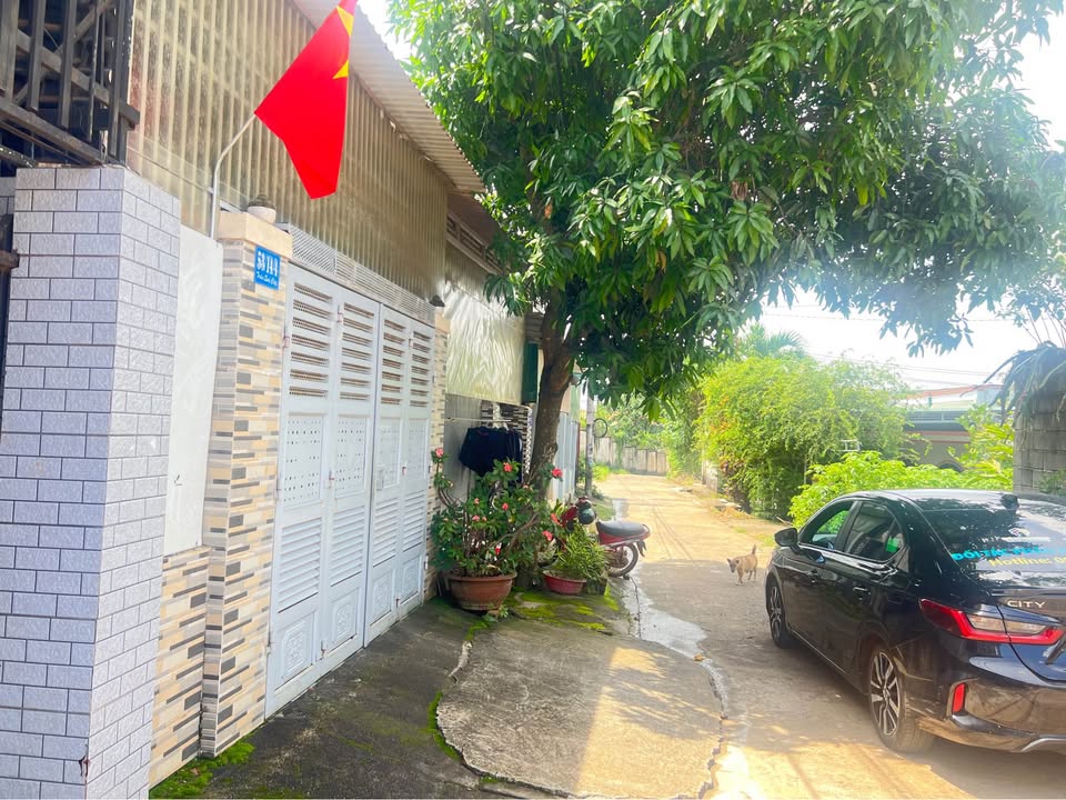 Nhà cấp 4 hẻm 53 Trần Quý Cáp, Buôn Ma Thuột 84m² giá 2.45 tỷ - Đường thông ô tô vào tận nhà!