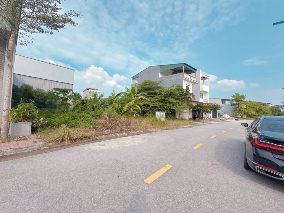 Đất nền Vũ Thê Lang, Thanh Miếu 89m² giá 3 tỷ - Đường thông bàn cờ, tiện ích đầy đủ!