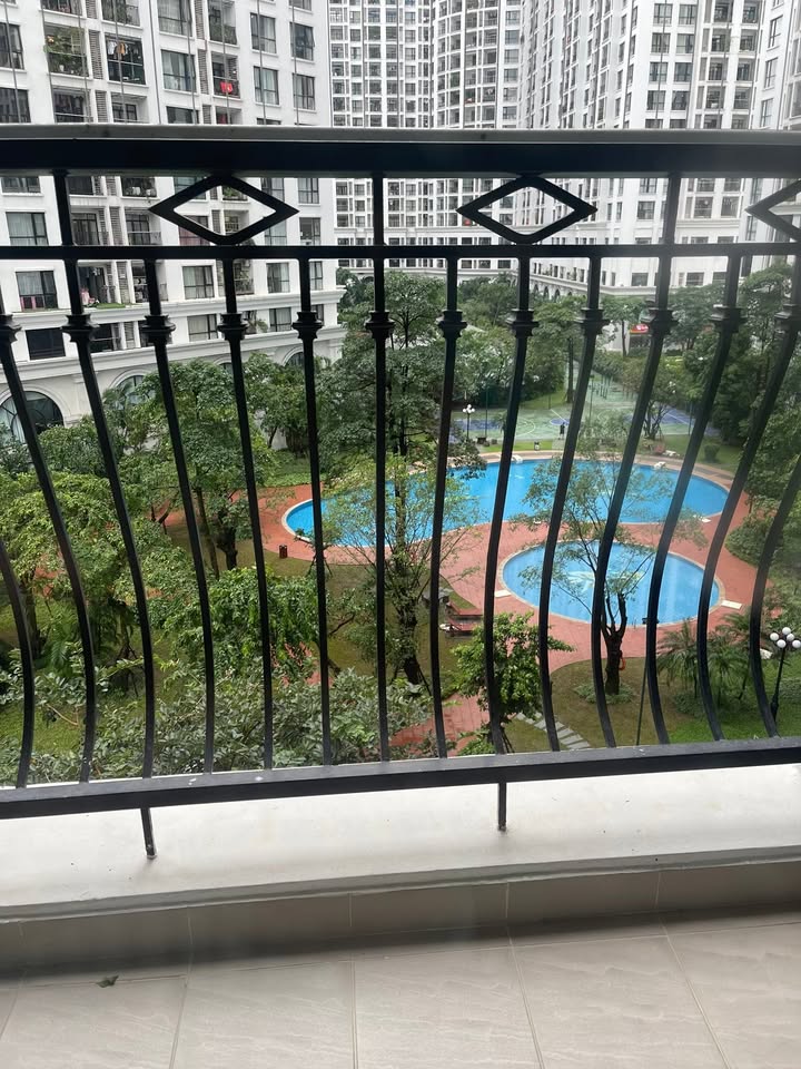 Căn hộ 3 phòng ngủ Royal City 180m² giá 40 triệu - Nhà full đồ đẹp, thương lượng