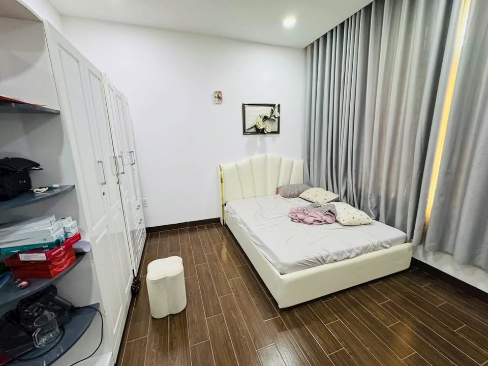 Nhà 1 trệt 2 lầu KDC Mai Linh Biên Hòa 115m² giá 6 tỷ - Nội thất cao cấp đầy đủ!