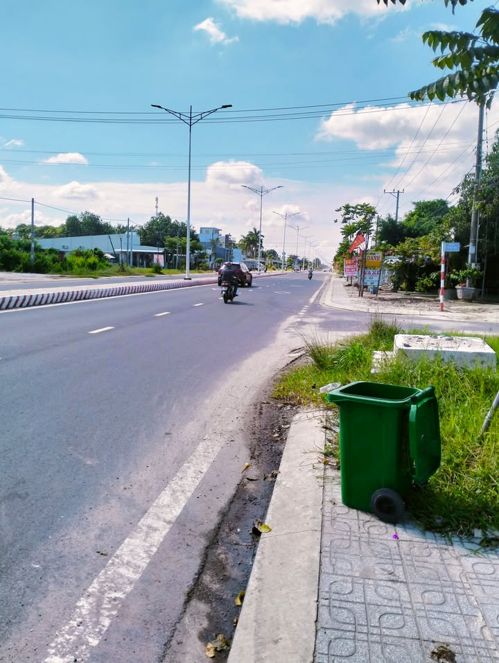 Đất nền mặt tiền Trần Phú Hòa Thành 140m² giá 400 triệu - Kinh doanh nhỏ lý tưởng!