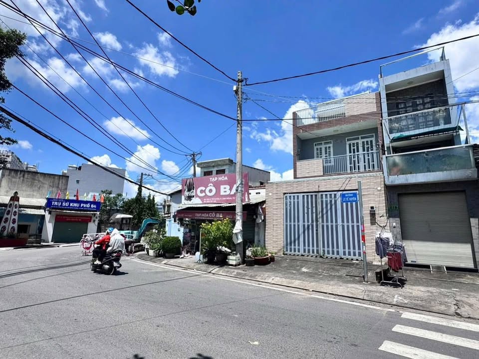 Nhà mặt tiền Lý Tế Xuyên, Thủ Đức, 140m² giá 11.5 tỷ - Sổ hồng chính chủ!