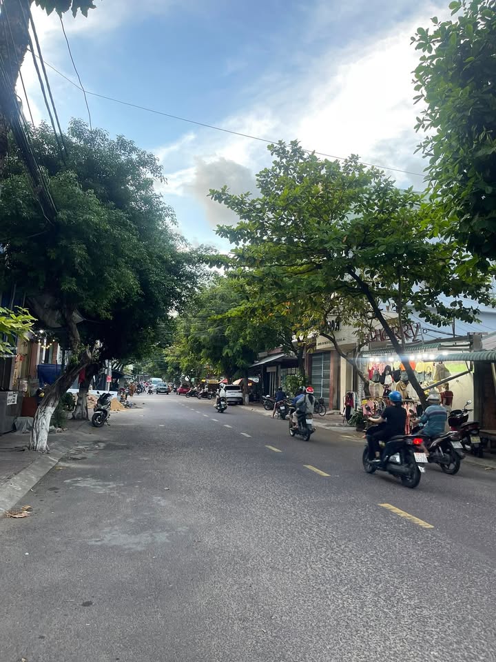 Nhà phố Vũ Bảo, Ngô Mây, Quy Nhơn 81m² giá chỉ 3 tỷ - Sẵn sàng vào ở!