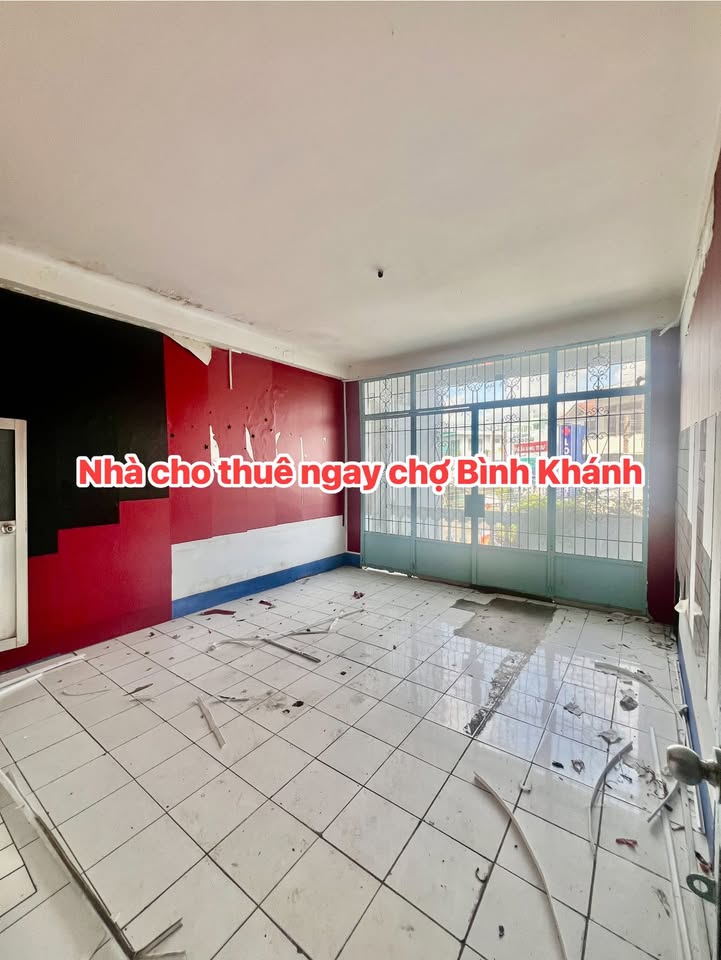 Nhà cho thuê 1 trệt 1 lửng 2 lầu tại Bình Khánh, 128m² - Kinh doanh thuận lợi!
