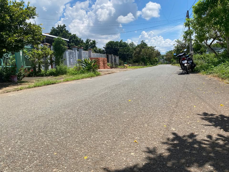 Đất ở xã Phú Lợi, Định Quán 220m² giá 1.3 tỷ - Sổ hồng chính chủ, đầu tư lý tưởng!