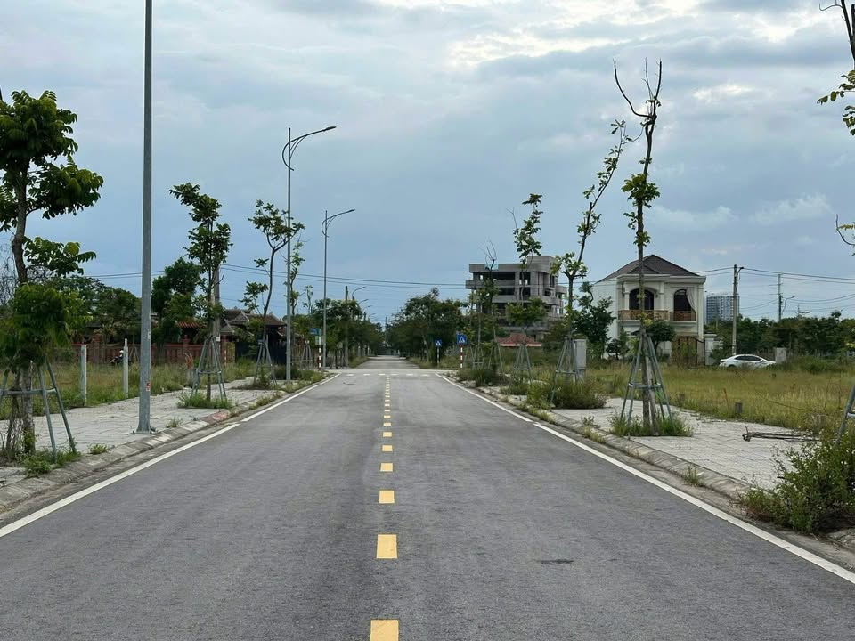 Đất nền góc 2 mặt tiền KQH Thuỷ Thanh 100m² giá 3.6 tỷ - Cơ hội đầu tư lý tưởng!