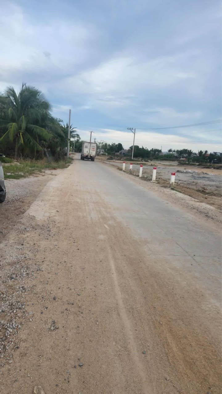 Đất nền 200m² tại Vĩnh Hải, Ninh Hải - Cách biển 1km, giá 1.5 tỷ!