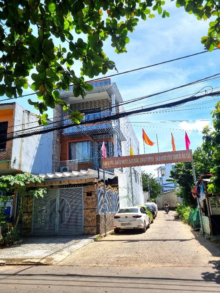 Nhà riêng Kiệt Tô Hiệu, Hòa Minh, 102m² giá 4.3 tỷ - Lô góc ô tô đậu thoải mái!