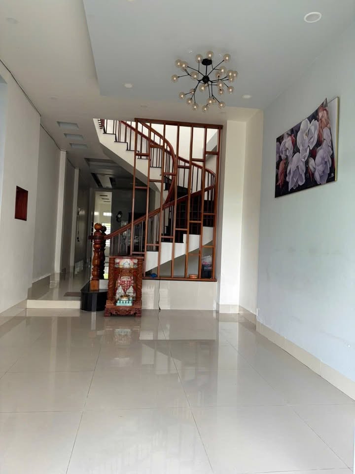 Nhà cho thuê tại Bình Khánh, Long Xuyên - Diện tích 105m², giá 7 triệu/tháng - Nhanh tay liên hệ!