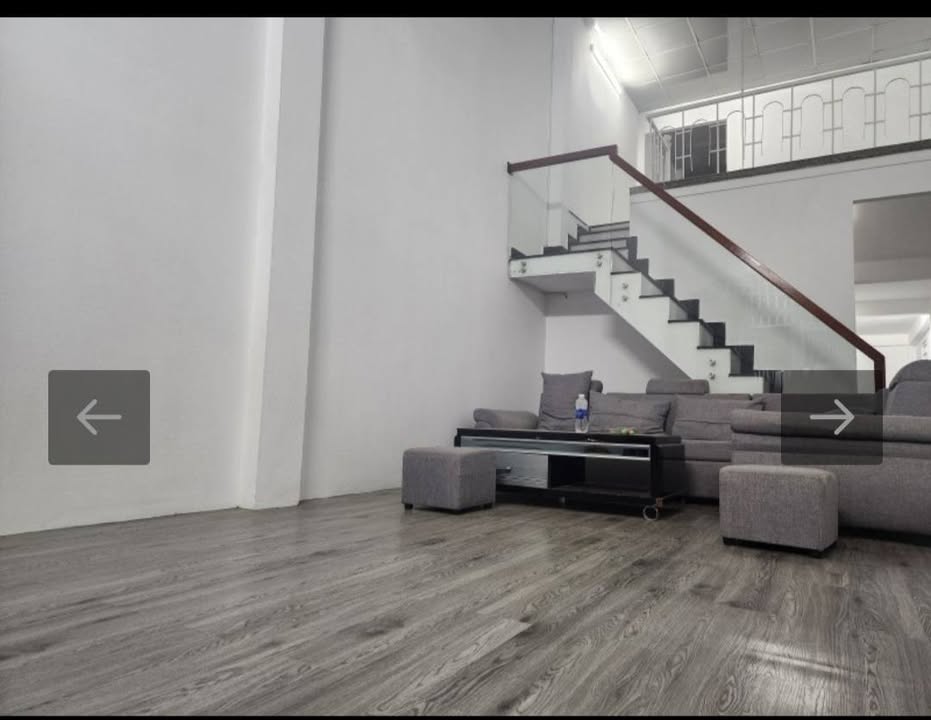 Nhà 2 tầng đường Nại Hiên Đông 72m² giá 6.3 tỷ - Vị trí gần chợ và bãi tắm!