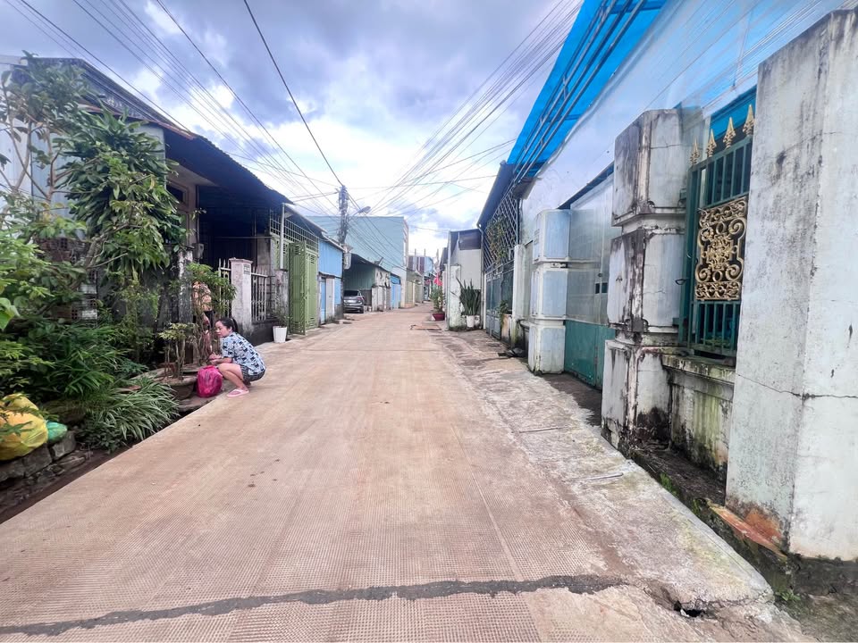 Nhà hẻm Nguyễn Hữu Huân, P. Tây Sơn, Pleiku 120m² giá chỉ 1.39 tỷ - Vị trí đẹp, an ninh!