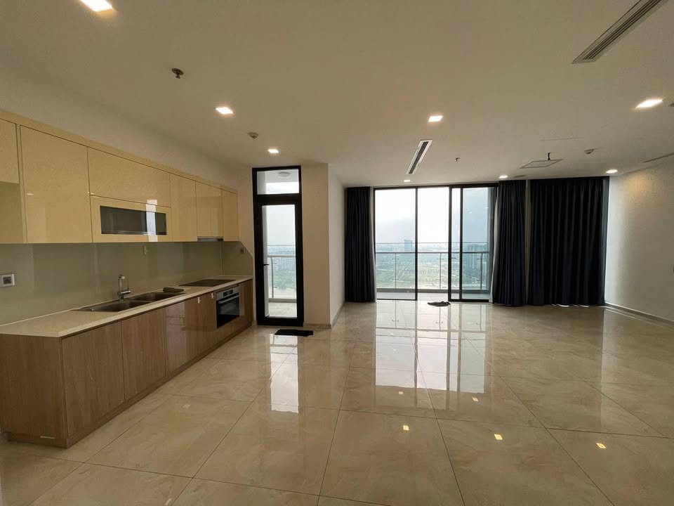 Căn hộ 3PN Vinhomes Golden River Ba Son 121m² giá 37 triệu - View sông tuyệt đẹp!