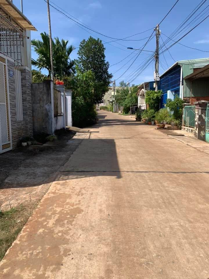 Đất ở Hẻm 04 Đặng Trần Côn, Pleiku 140m² giá chỉ 1 tỷ - Cơ hội đầu tư tuyệt vời!