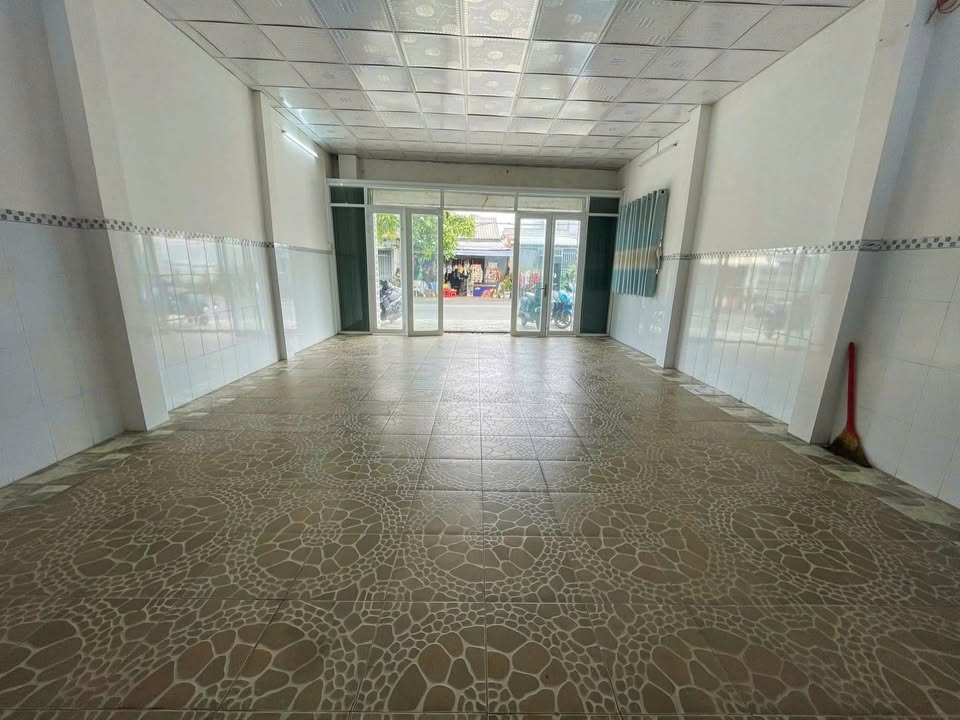 Bán gấp nhà mặt tiền đường Mạc Cửu, Vĩnh Quang, Rạch Giá, 79.65m² - Thiết kế hiện đại, giá chỉ 3 tỷ!