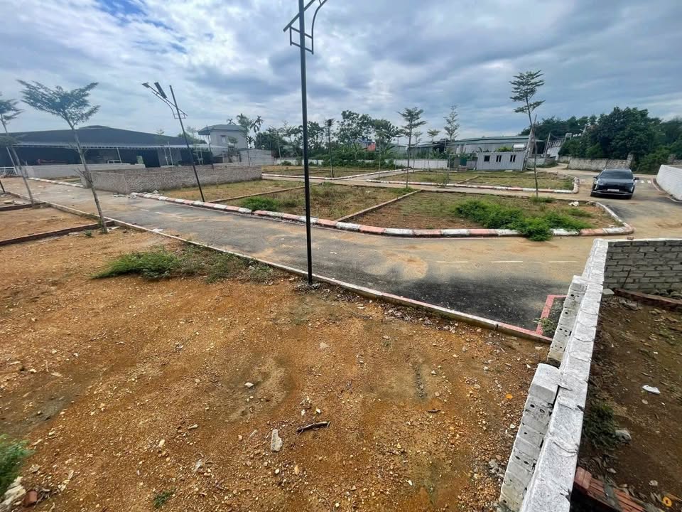 Lô đất vàng Hòa Lạc 140m² giá 2.5 tỷ - Đầu tư sinh lời ngay!