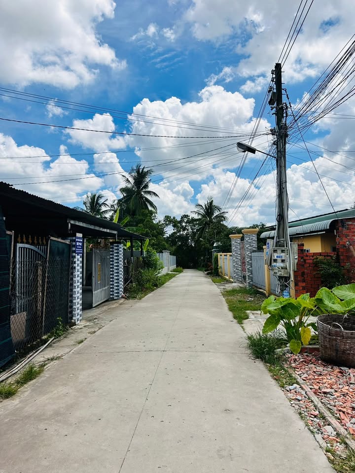 Nhà bán Hiệp Tân, Hòa Thành, Tây Ninh 75m² giá 650 triệu - Cơ hội đầu tư tốt!