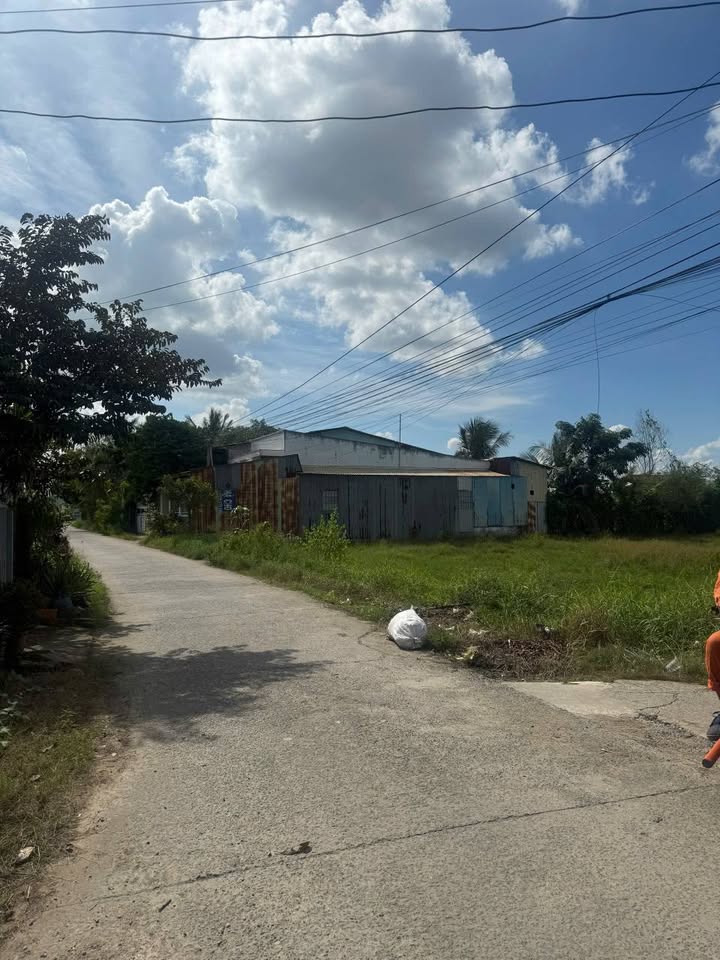 Đất thổ cư đường 2-3a, Bến Lức, Long An 203m² - Giá chỉ 2.2 tỷ, thương lượng nhẹ!