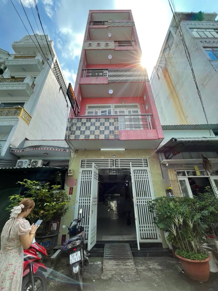 Nhà phố hẻm 8m Lê Văn Quới 63.2m² giá 7.8 tỷ - Tiềm năng cho thuê cao