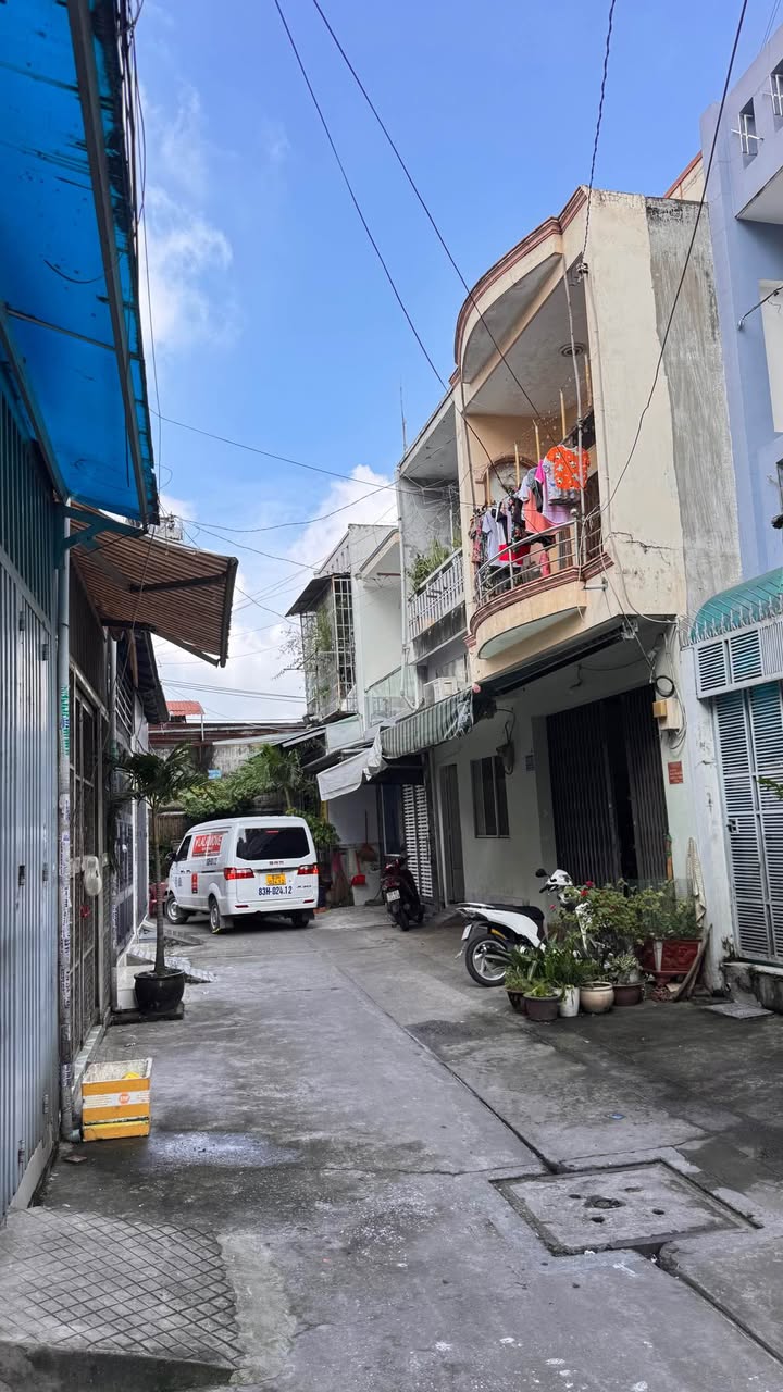 Nhà phố Tân Phú 48m² giá 5.75 tỷ - Đẹp ở ngay, sổ hồng chính chủ!
