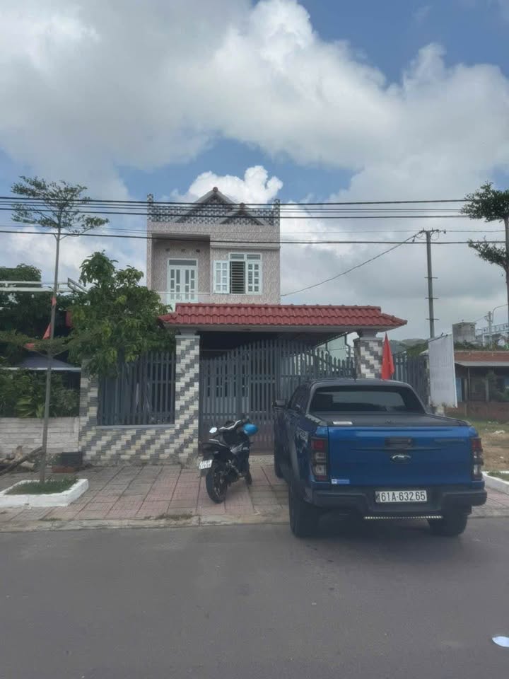 Nhà đẹp Cát Tiến 200m² giá 4 tỷ - Gần biển chỉ 300m!