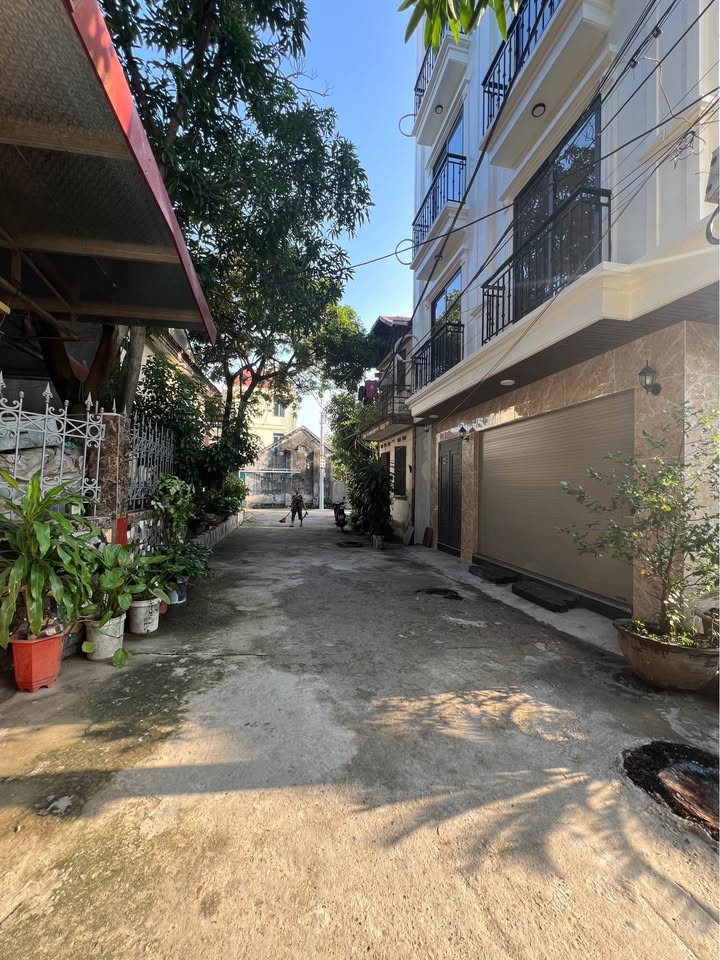 Nhà 6 tầng Tân Lập - Đan Phượng 43m² giá 9 tỷ - Ô tô đỗ trong nhà!