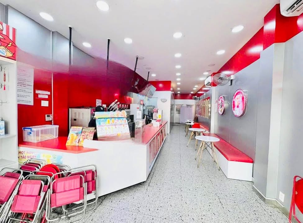 Cho thuê nhà mặt tiền Nguyễn Văn Linh, Hải Châu, 105m² - Vị trí kinh doanh đắc địa!