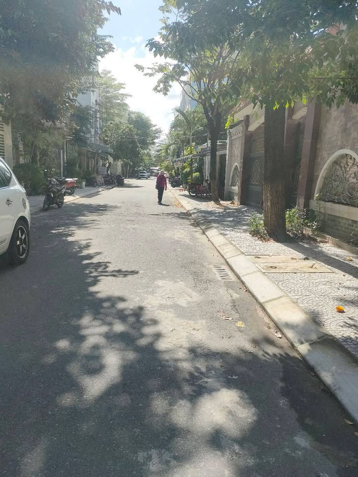 Biệt thự Townhouse 461m² đường Mai Dị, Hải Châu - Không gian sống đẳng cấp chờ đón bạn!