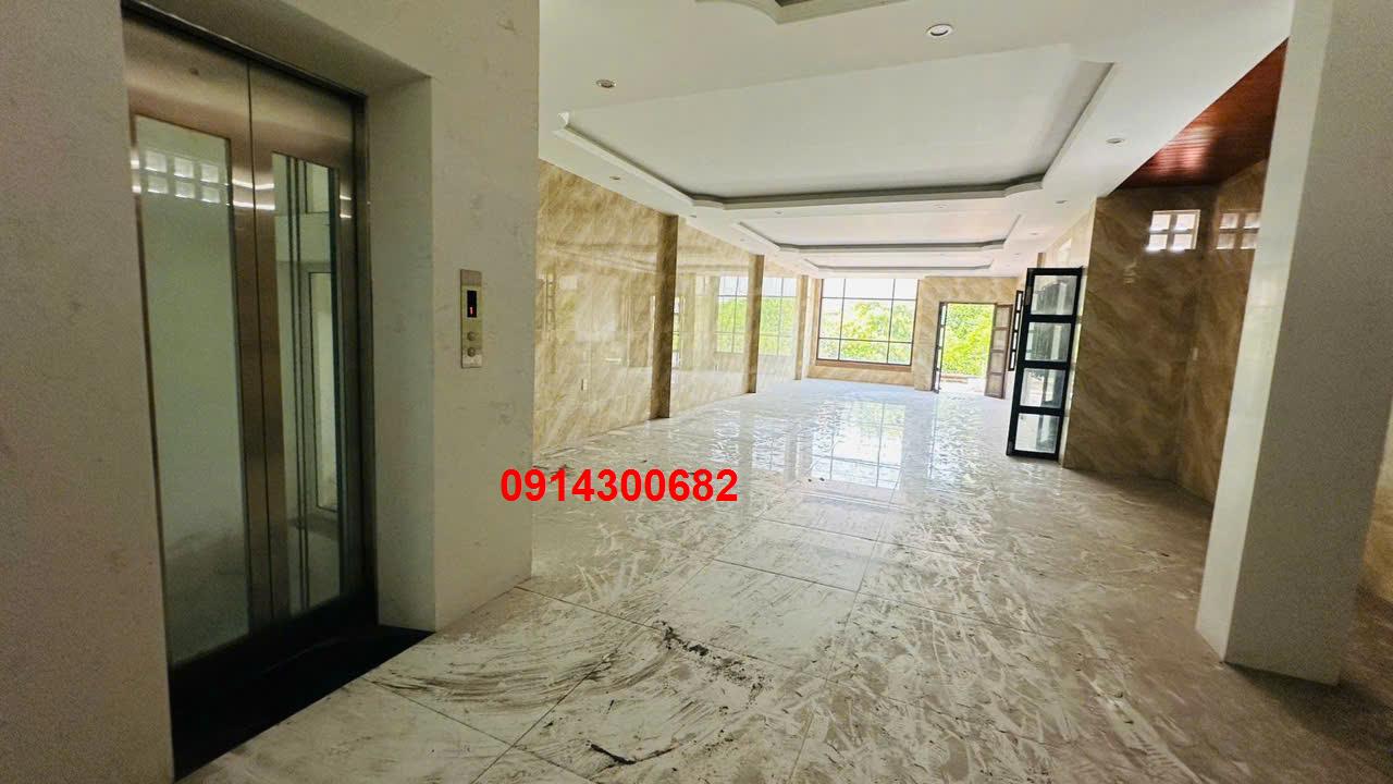 Nhà 3,5 tầng Cửa Đại, Hội An 219m² giá 15,9 tỷ - Vị trí đắc địa, tiềm năng kinh doanh!