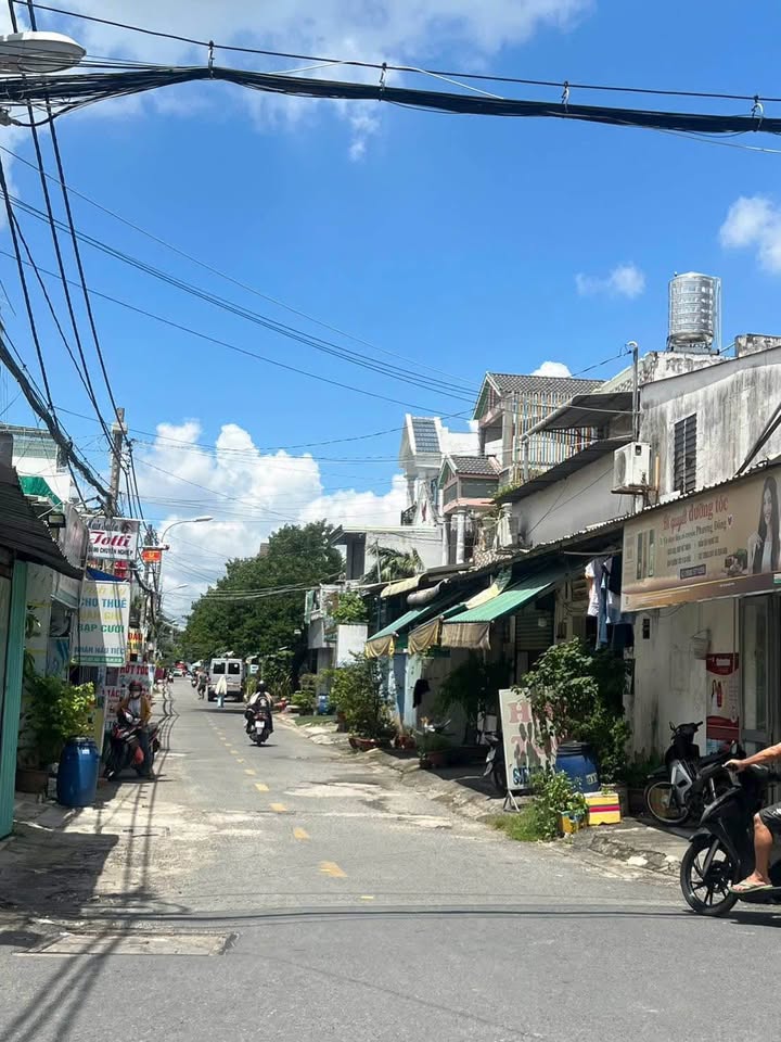 FrontHouse đường Hiệp Thành 06, Quận 12, 100m² giá 6.35 tỷ - Đầu tư sinh lời ngay!