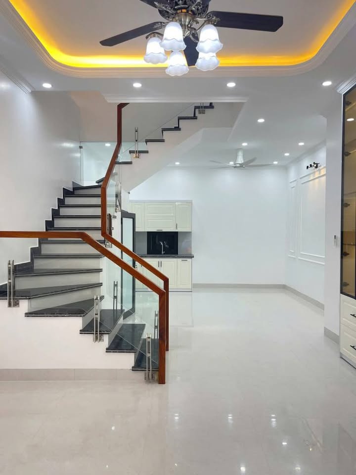 Nhà 3 tầng An Dương, Hải Phòng 50.5m² giá 3.35 tỷ - Thiết kế tân cổ điển