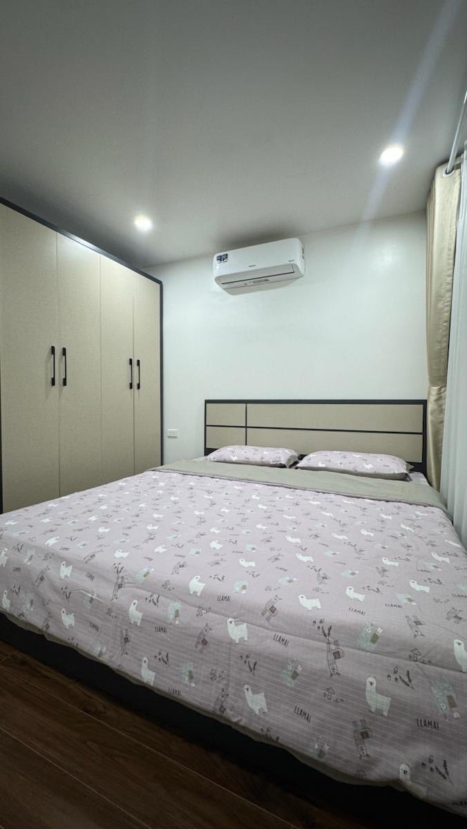 Căn hộ Cát Linh Đống Đa 90m² giá 5.5 tỷ - Sổ đỏ riêng biệt, full nội thất!