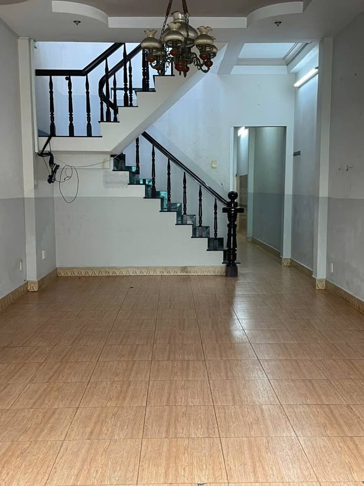 Nhà nguyên căn Tân Thới Hiệp, Quận 12 - 80m² giá 7.5 triệu/tháng - An ninh, tiện nghi đầy đủ!