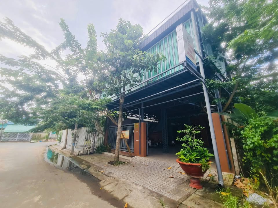 Nhà gần trường THCS Bình Khánh, 210m² giá 6 tỷ - Kinh doanh ngay!