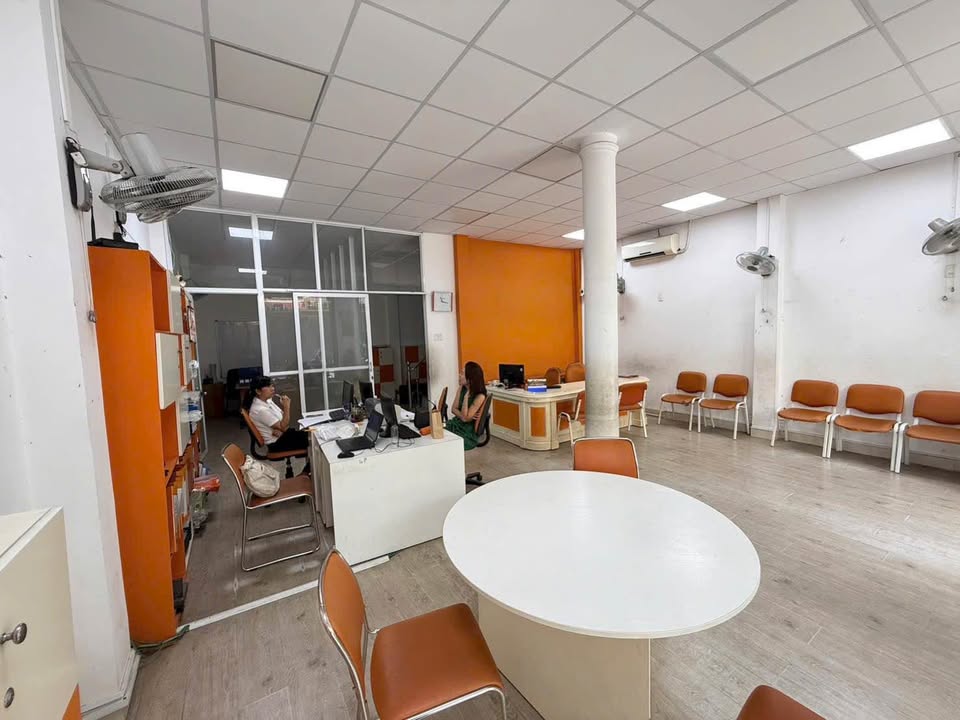 Nhà nguyên căn cho thuê khu Vạn Thạnh Nha Trang 75m² giá 30 triệu - Kinh doanh văn phòng lý tưởng!