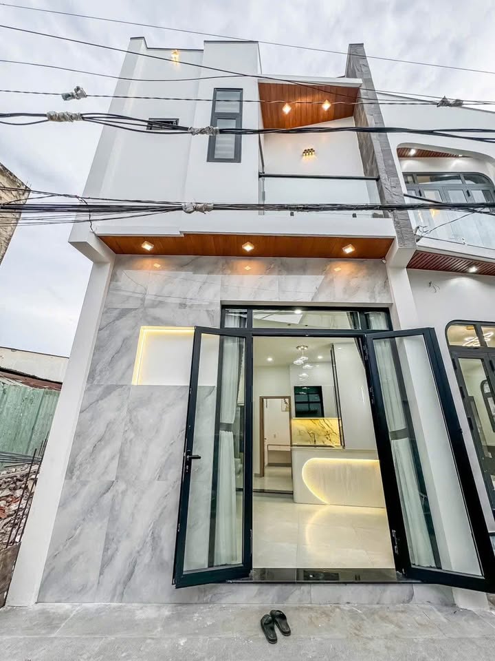 Nhà trệt 1 lầu Hẻm 54 Hùng Vương 40m² giá 2.88 tỷ - Thiết kế hiện đại, nội thất đầy đủ!