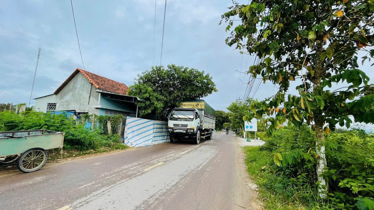 Đất thổ cư An Nhơn 220m² giá 1 tỷ - Mặt bằng rộng, kinh doanh thuận lợi!