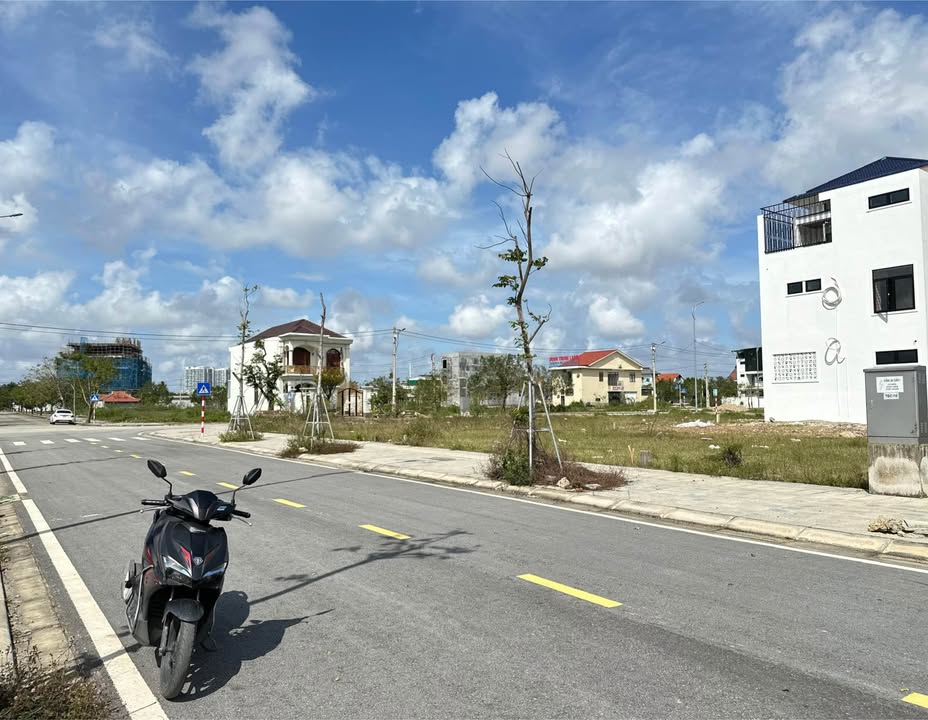 Đất KQH OTT4 - Thanh Thủy, TP Huế 100m² giá 3.3 tỷ - Vị trí đắc địa gần Đại Học FPT!