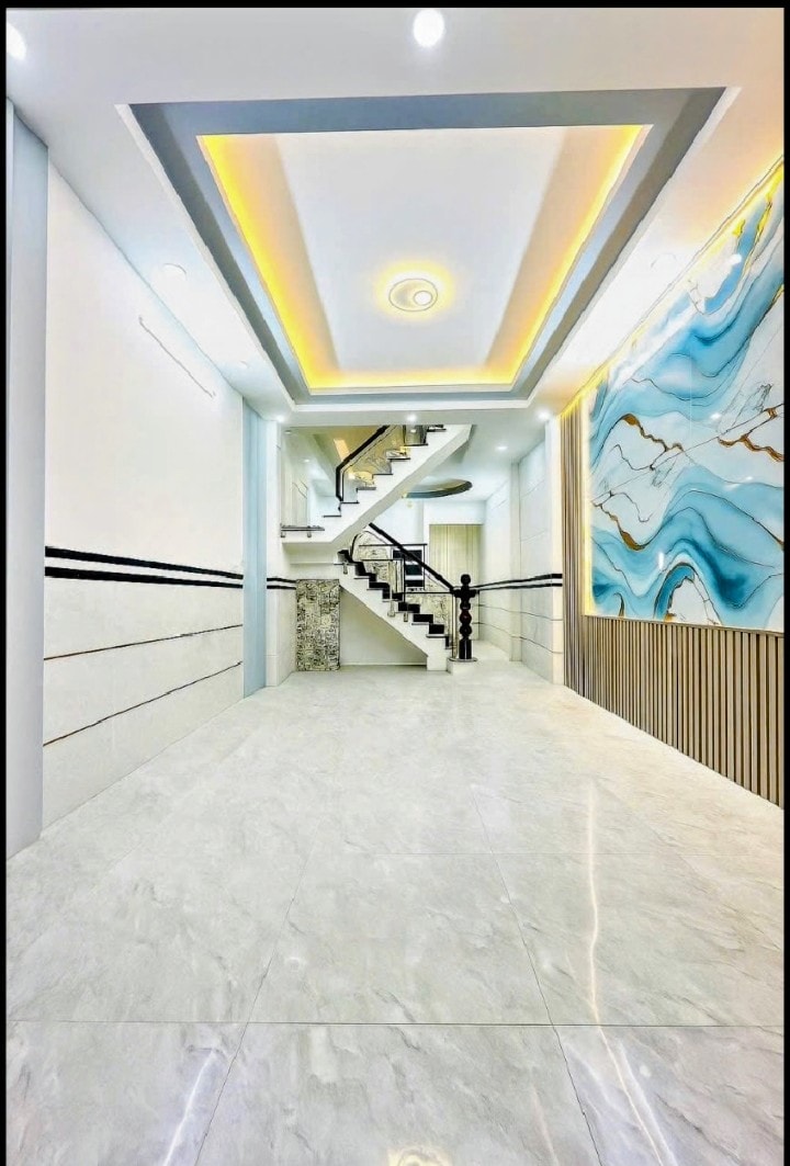 Nhà bán Hẻm xe hơi Lê Văn Quới 52m² giá 5 tỷ - Kết cấu 3 tầng tiện nghi!